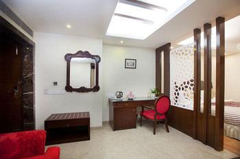 Oyo Premium Pitampura Hotel New Delhi Luaran gambar
